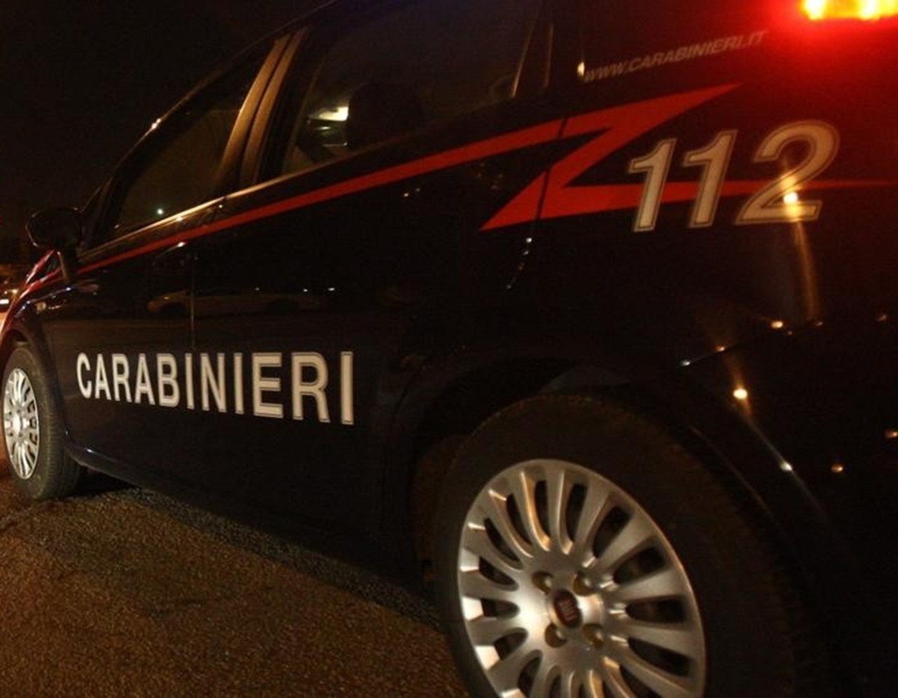 Maltrattamenti in famiglia: arrestato un 47enne dopo aver aggredito il padre di 80 anni