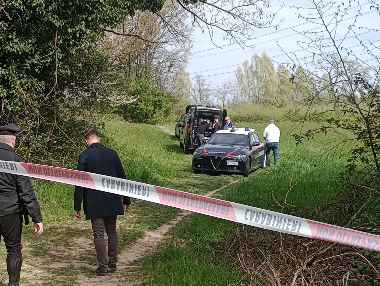 35enne trovato senza vita: indagini in corso da parte dei Carabinieri