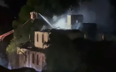 Incendio a Villa Sioli: si cercano i colpevoli